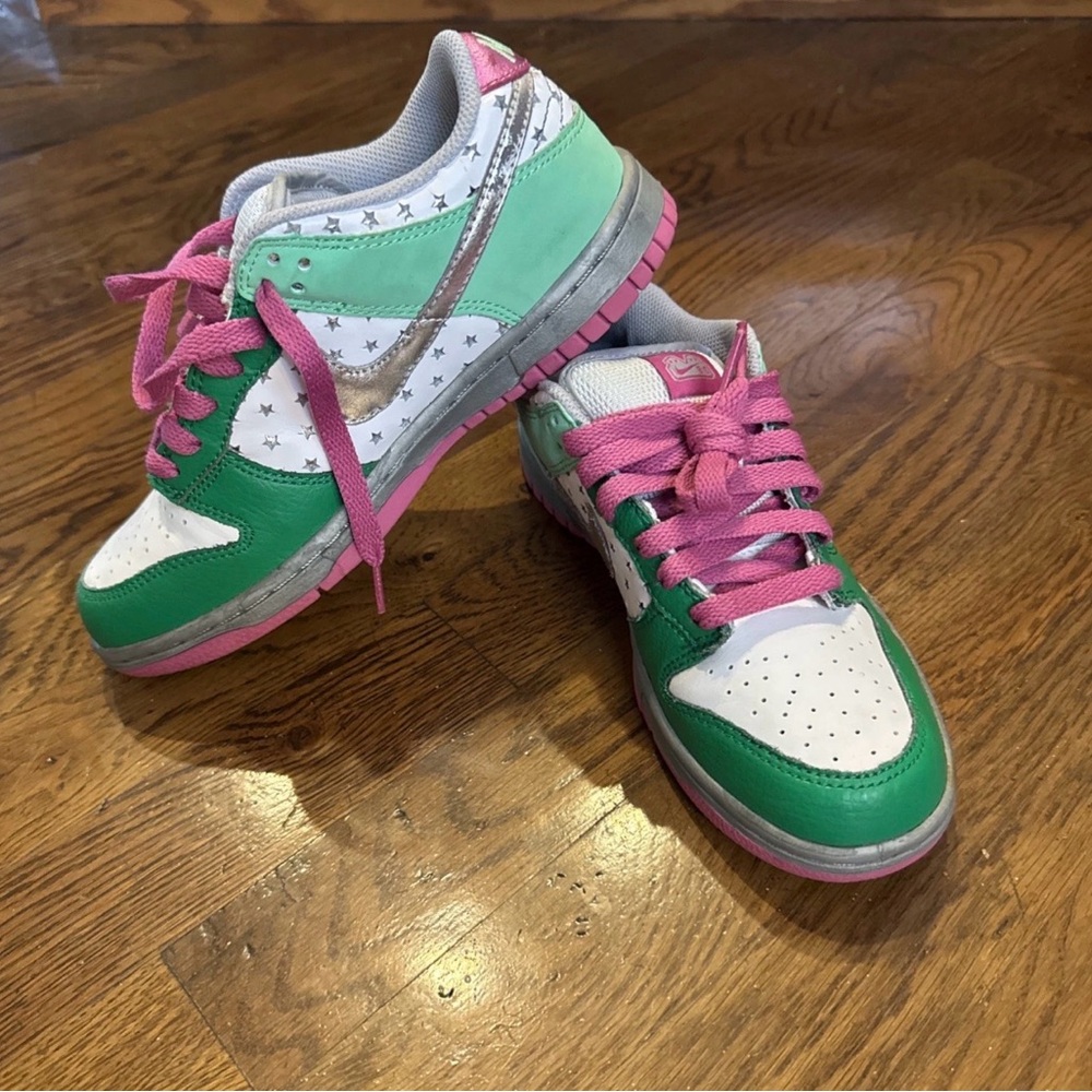 Nike Dunk 6.0 “star” 2008 women’s size 6
